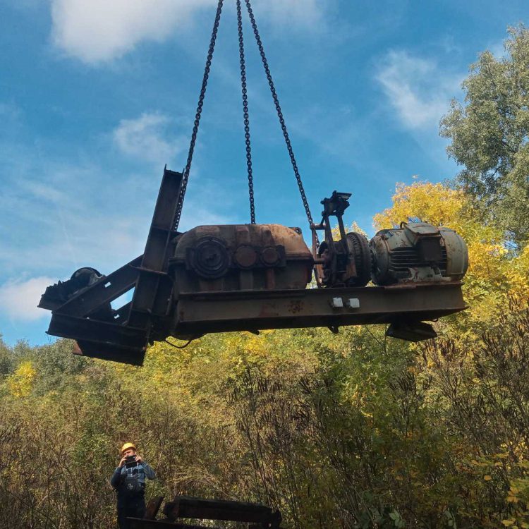 Demontaža konstrukcije trakastog transportera uglja